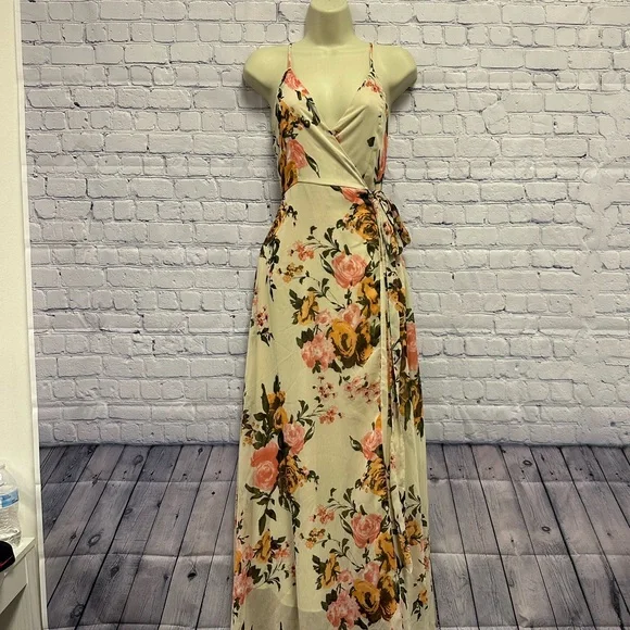 Vici Floral Wrap Maxi Dress Women’s Size Small NWOT - Picture 2 of 9